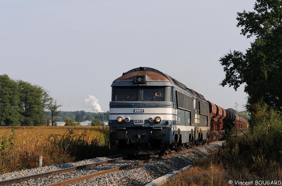 Les A1AA1A68521 et A1AA1A68520 à Vouhenans.