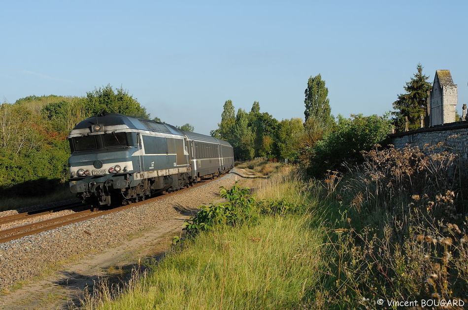 La CC72065 à Bengy-sur-Craon.