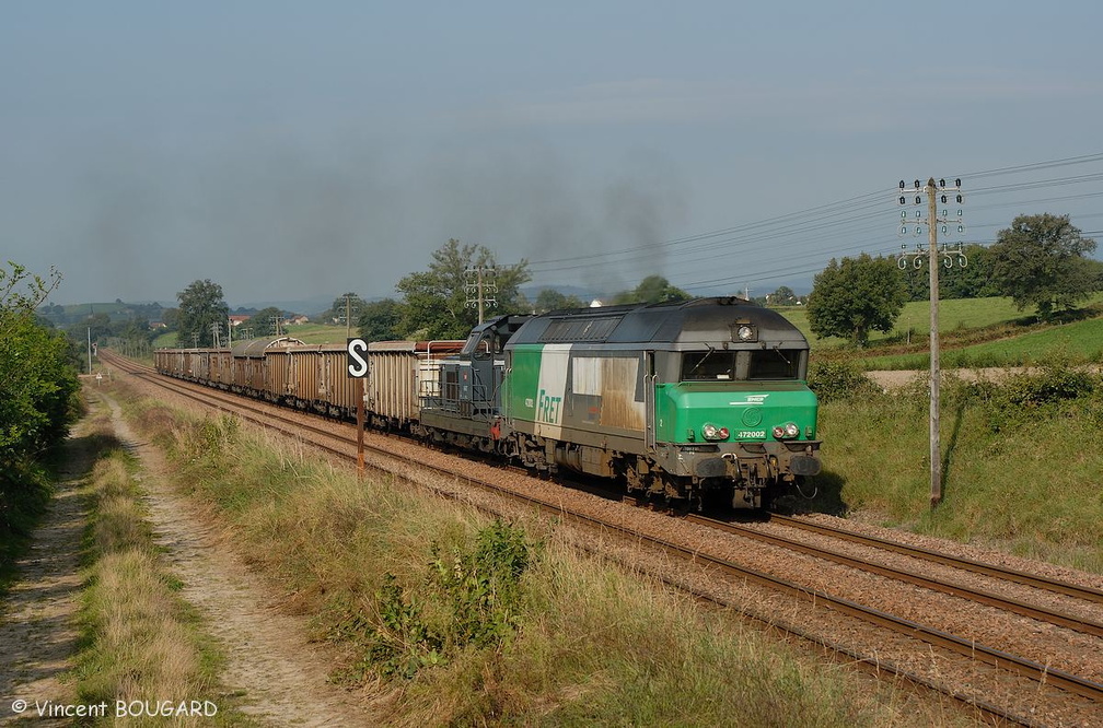 Les CC72002 et BB66427 à Etang-sur-Arroux.