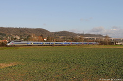 Le TGV POS 4405 à Beynost.