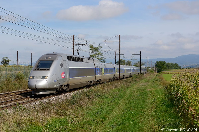 TGV POS 4416 near Chazey-sur-Ain.