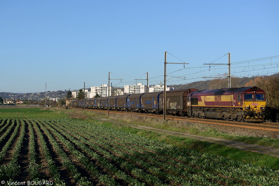 03_66208_beynost_Fret&Sibelin-Ambérieu_Class66_20140224.jpg