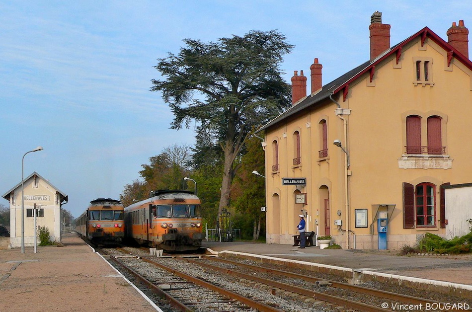 RTG T2002-T2049 and T2035-T2036 at Bellenaves.