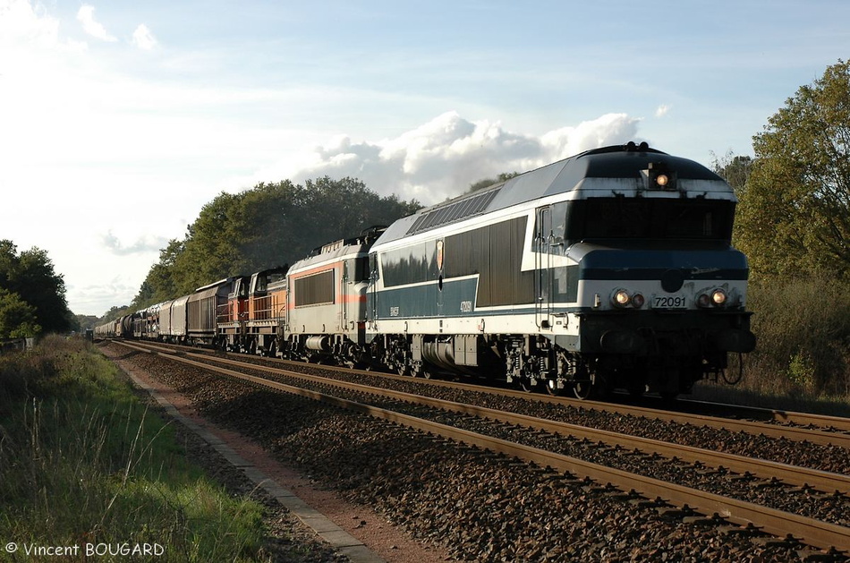 CC72091, BB22299 and BB64005 at Villefranche-sur-Cher.