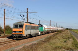 BB26098 with BB60131 near Rouvray-St-Denis.