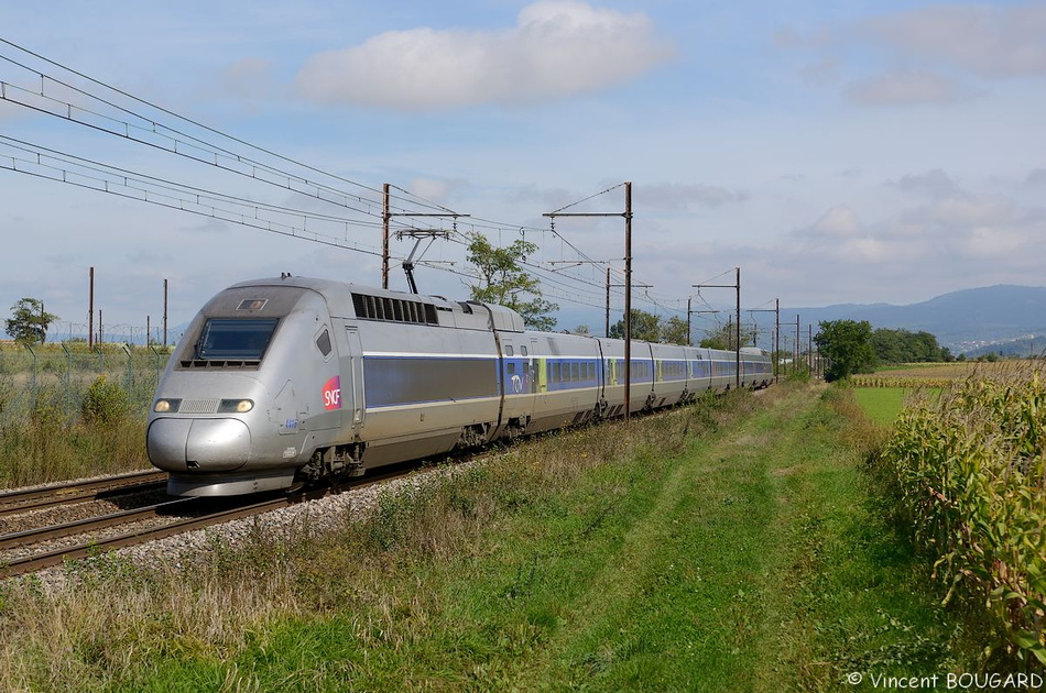 05_4416_leyment_TGV&Genève-Nice_TGV-POS_20130921.jpg
