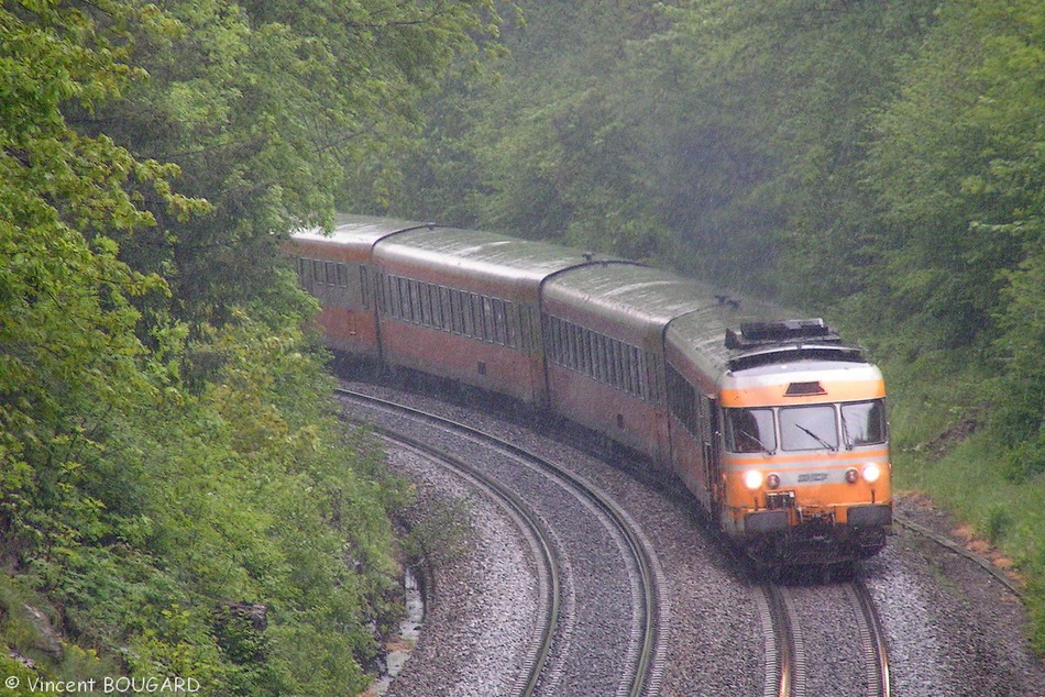 RTG T2035-T2036 in the Sauvages ramp.