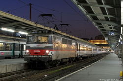 BB9284 at Paris Gare-de-Lyon station.