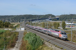 TGV IRIS 320 near Niévroz.