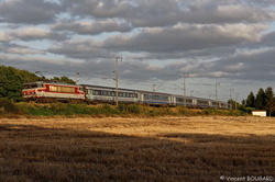 La BB15008 près de Changis-sur-Marne.